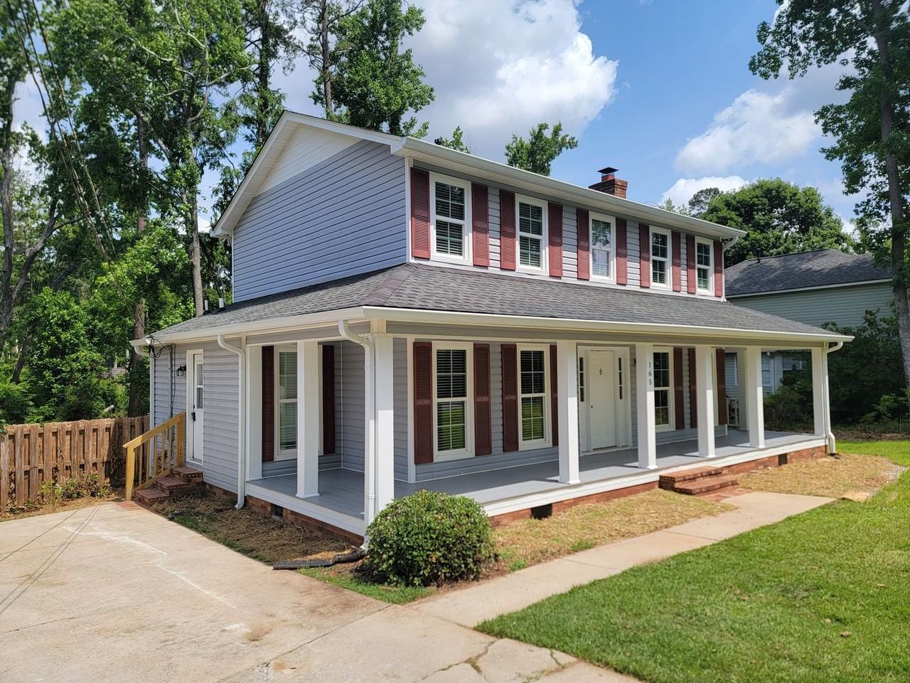 165 Ashley Cir - Photo 2 of 29