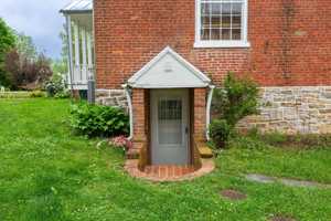 featured image of 568 Smithfield Ln