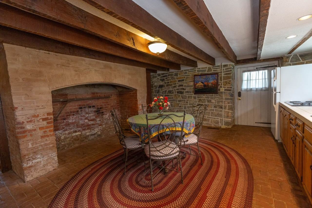 568 Smithfield Ln - Photo 6 of 26