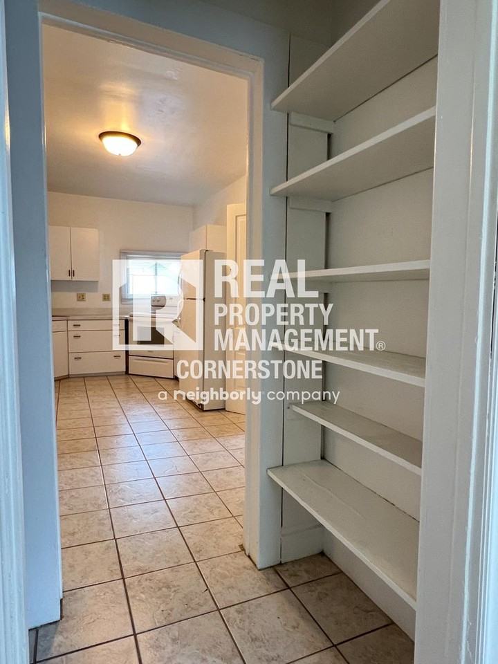 603 W Vine St #4 - Photo 4 of 12