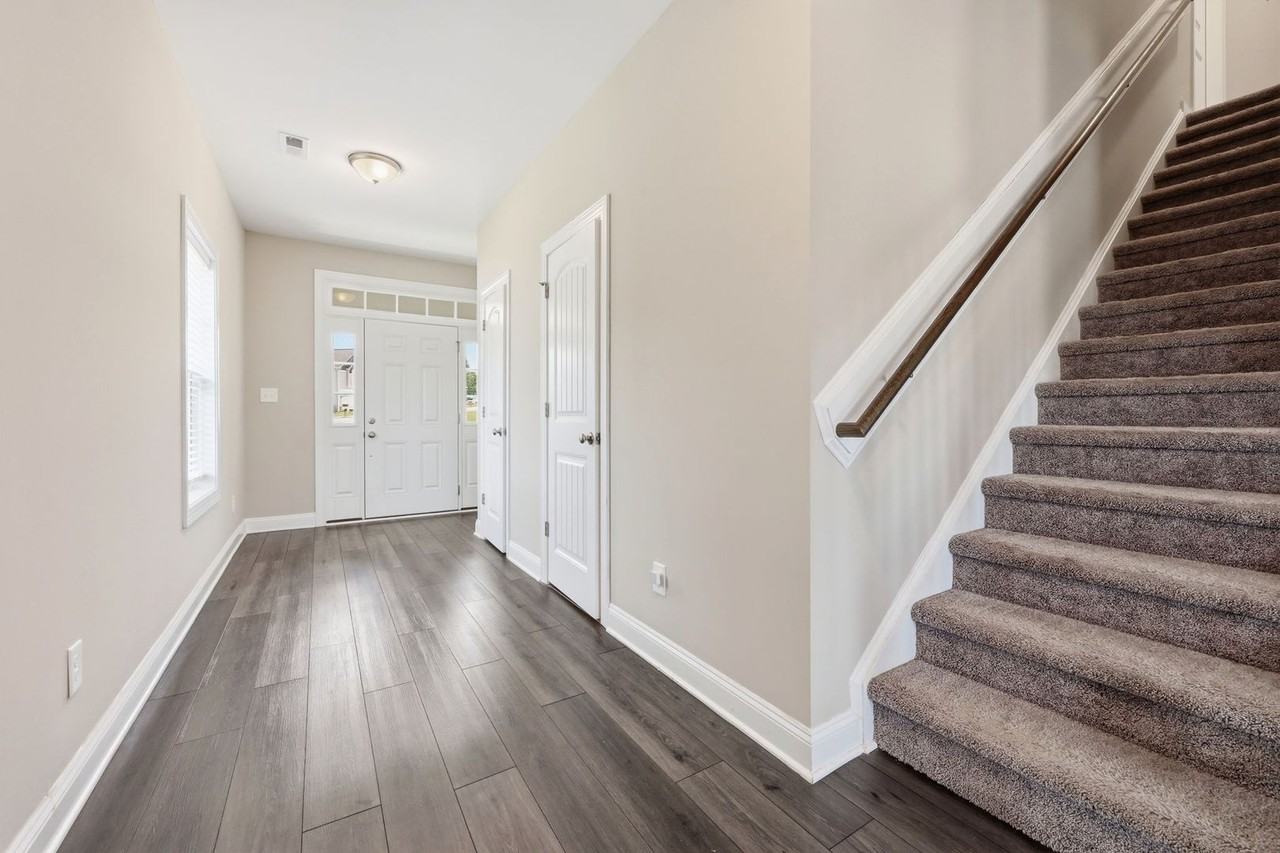 47 Hemming Ct - Photo 5 of 44
