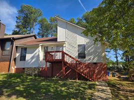featured image of 6484 Kelmscot Ct
