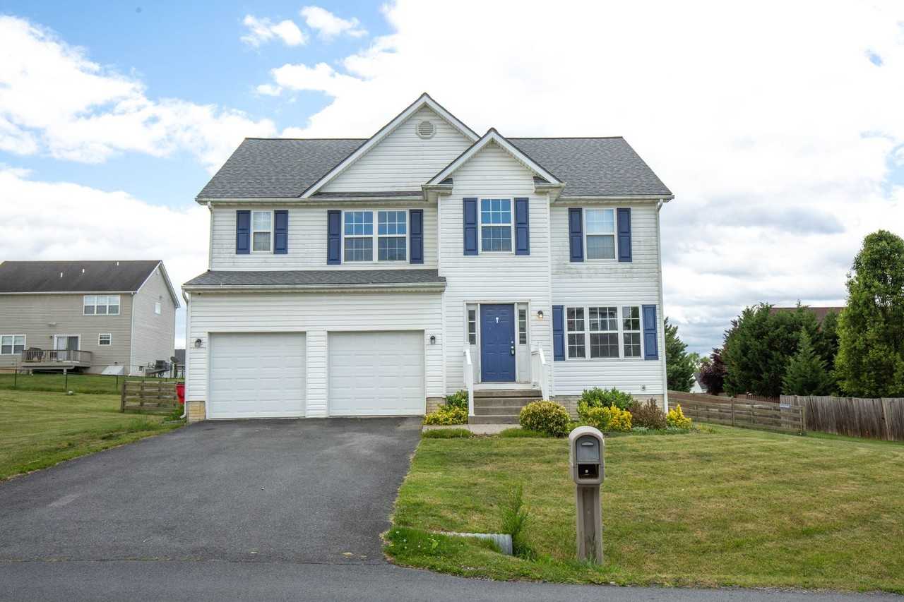 457 Thayers Gull Dr - Photo 2 of 40