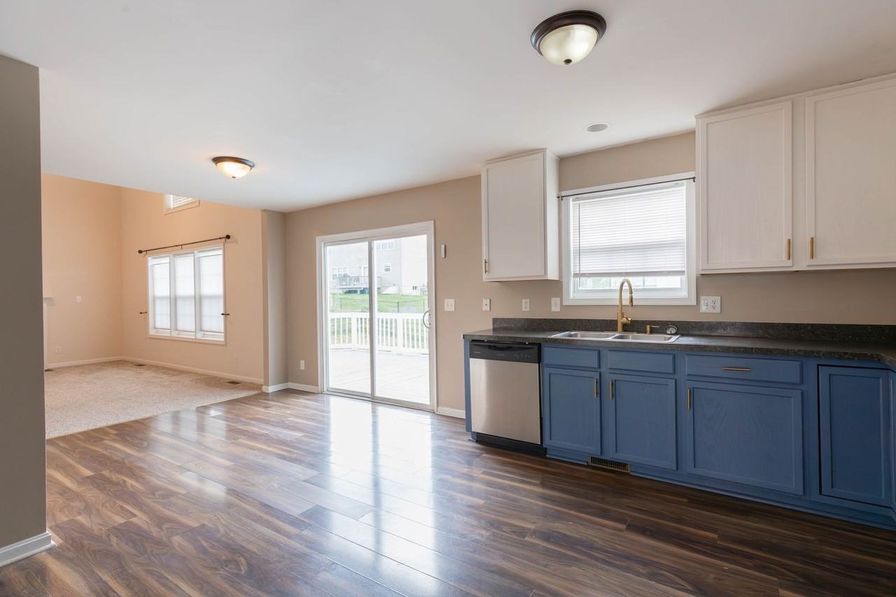 457 Thayers Gull Dr - Photo 7 of 40