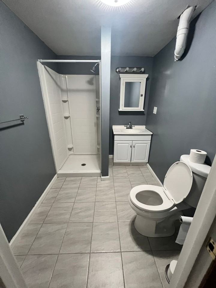 409 Wills Rd - Photo 2 of 14