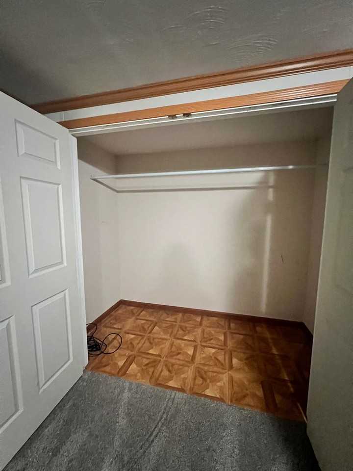 409 Wills Rd - Photo 4 of 14