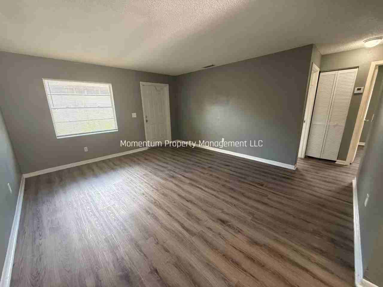 8214 N 17th St #A - Photo 3 of 8