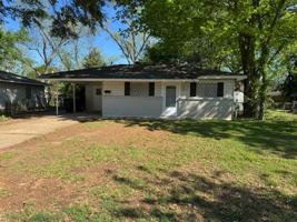 featured image of 1711 San Saba St