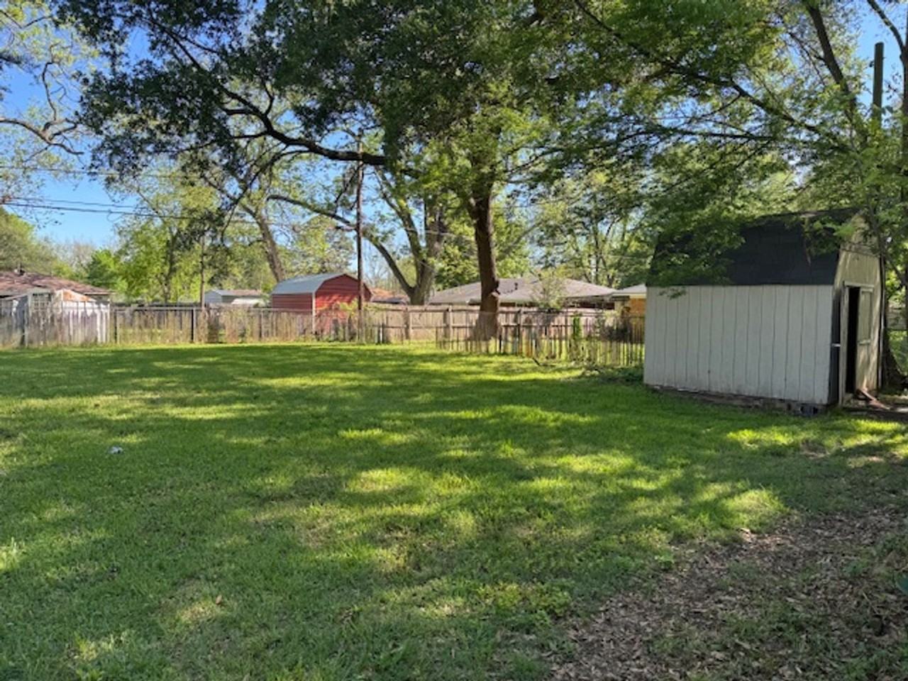 1711 San Saba St - Photo 3 of 11