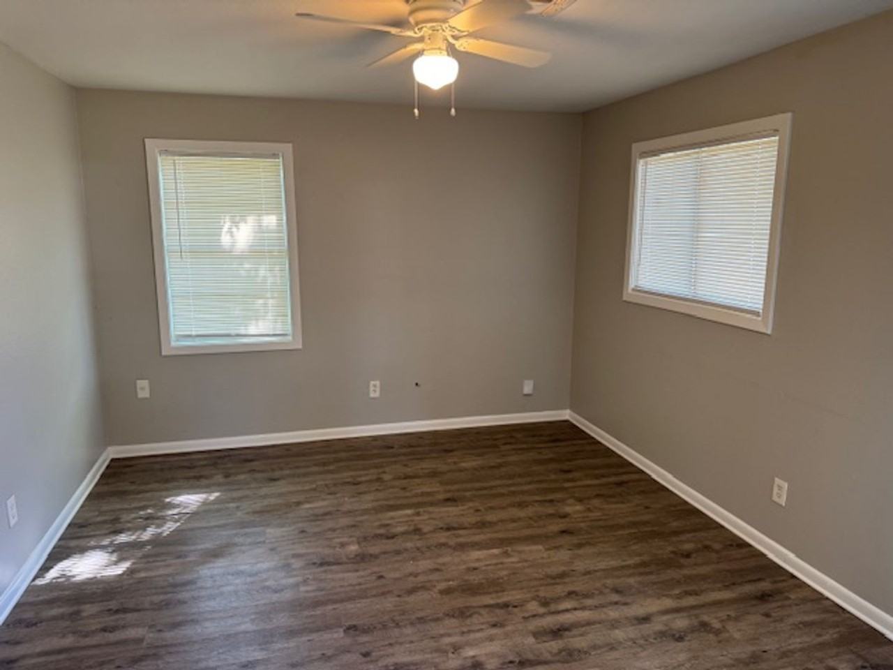 1711 San Saba St - Photo 6 of 11