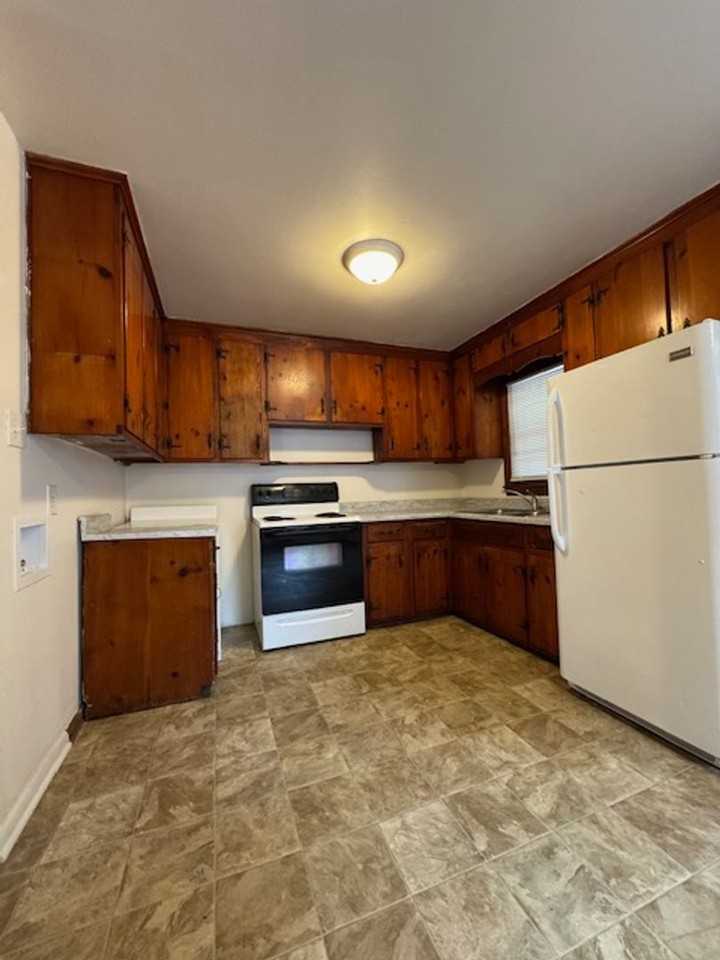 908 N Audubon Ave - Photo 5 of 11