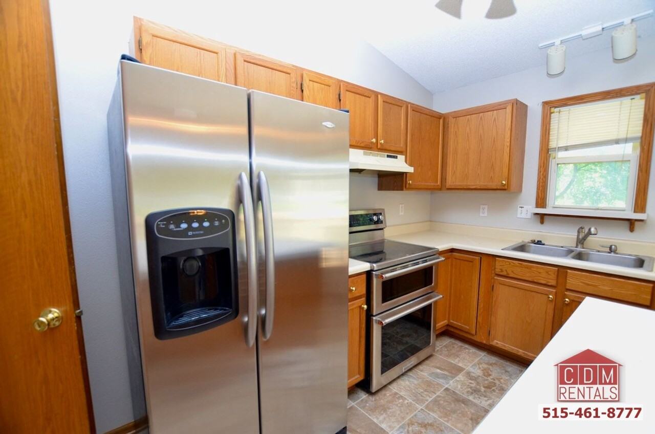 23 E Lally St - Photo 7 of 13