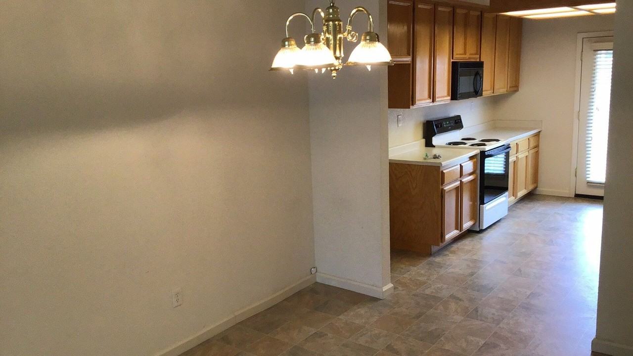 1014 Arbor Dr #1 - Photo 3 of 13
