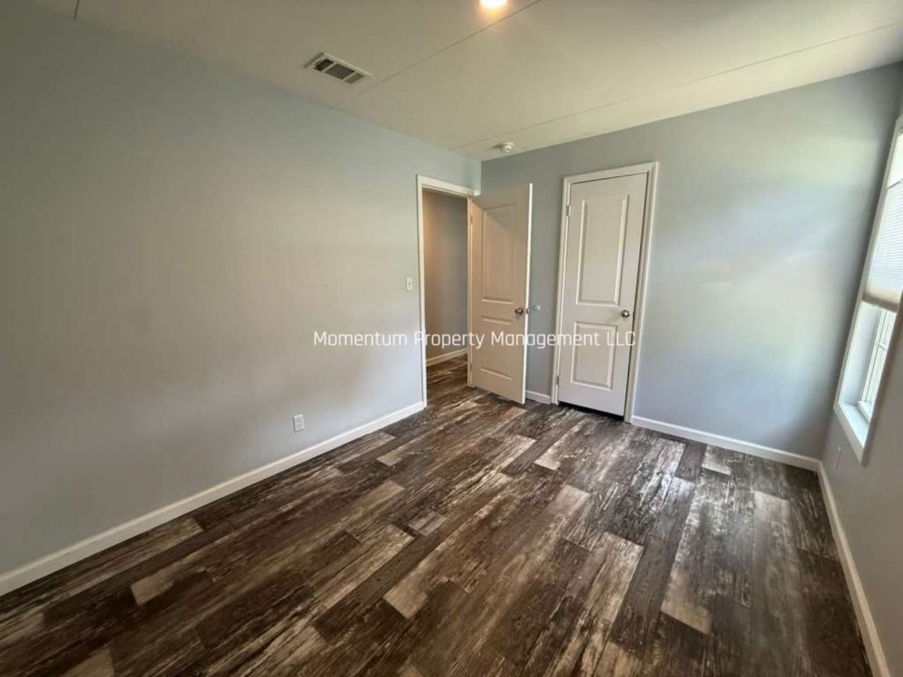 7040 Hilton Dr - Photo 5 of 12