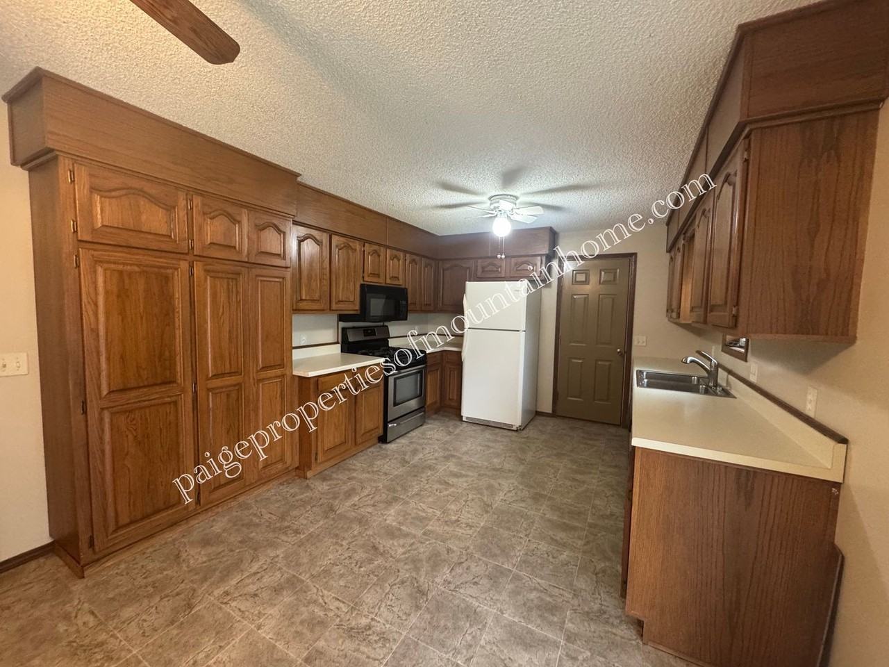 1309 Post Oak Rd - Photo 6 of 22