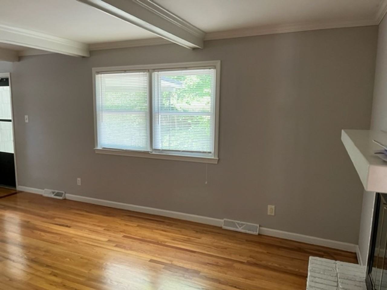1502 Lafayette Ct - Photo 5 of 10