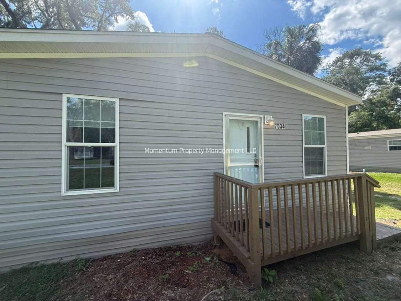 7034 Hilton Dr - Photo 3 of 15
