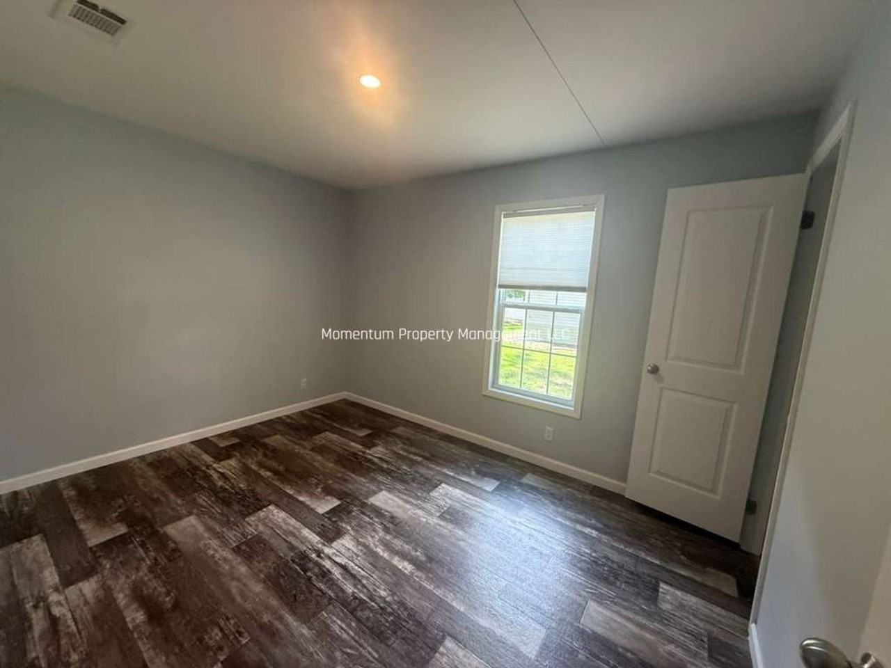 7034 Hilton Dr - Photo 7 of 15