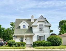 featured image of 2701 Mishawaka Ave