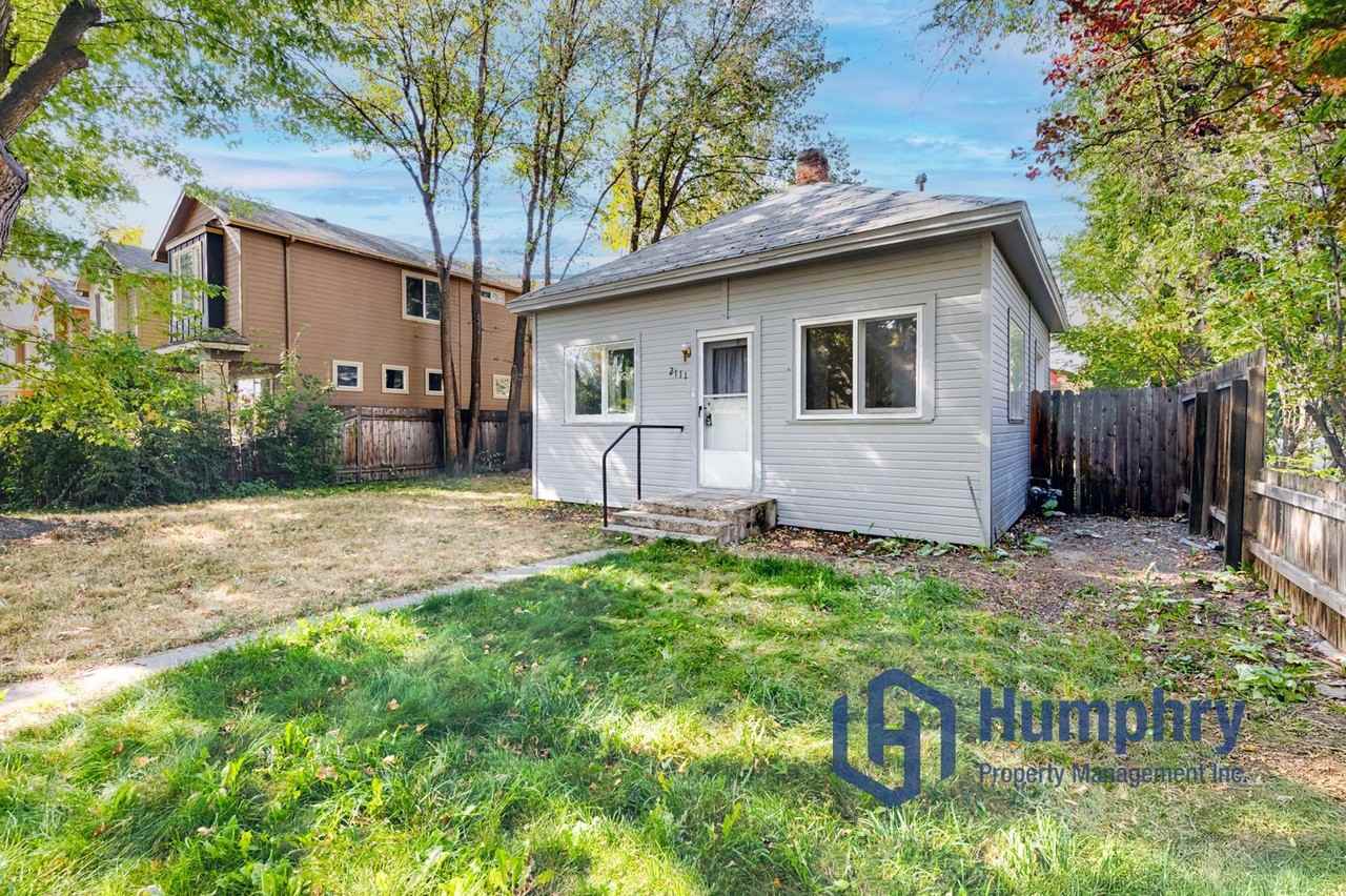 2111 N 34th St - Photo 2 of 20