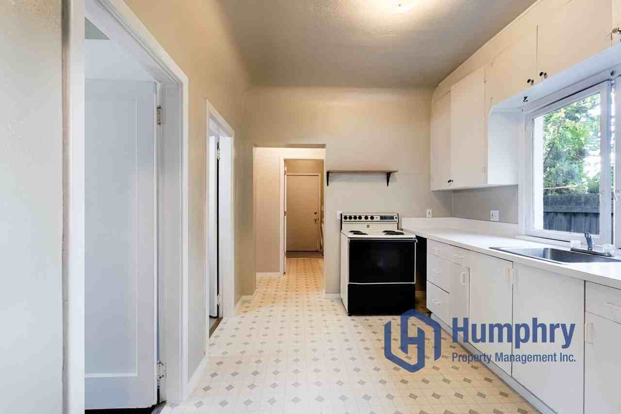 2111 N 34th St - Photo 7 of 20