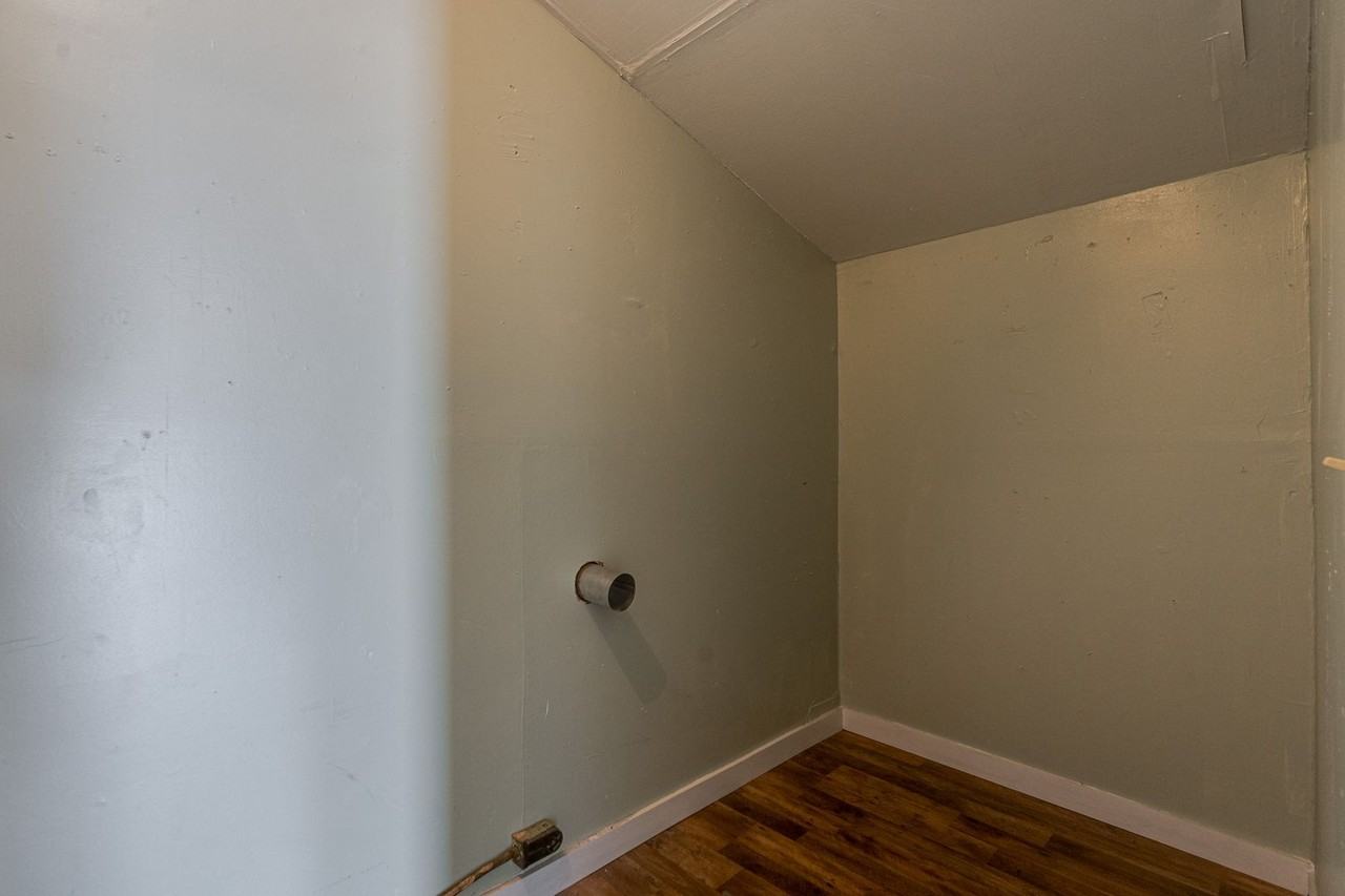 324 Loop Rd - Photo 4 of 25