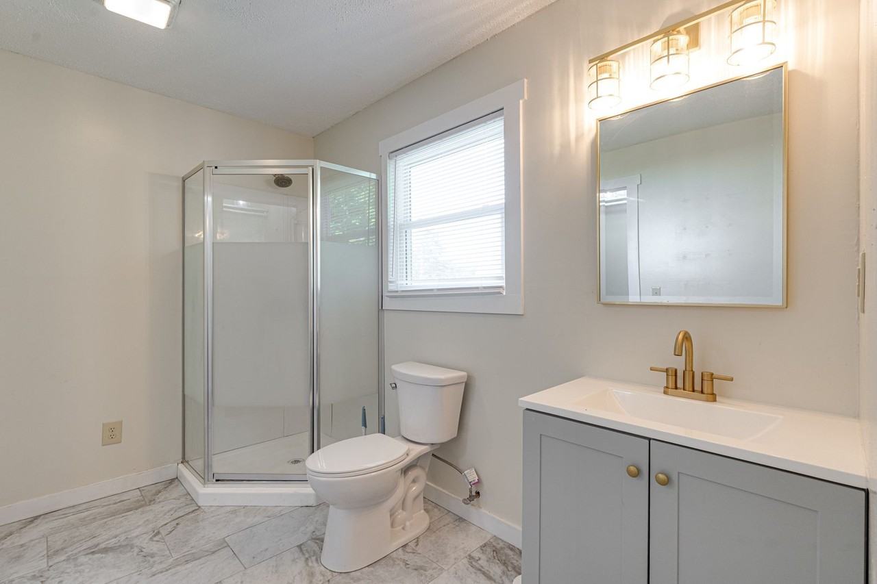 324 Loop Rd - Photo 7 of 25