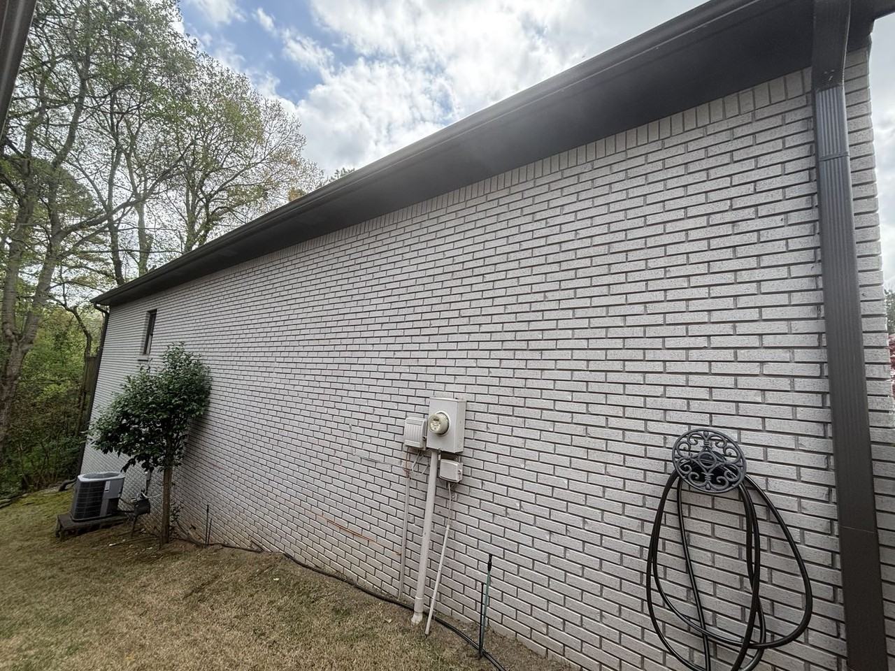 1209 Ivy Brook Cir - Photo 2 of 50