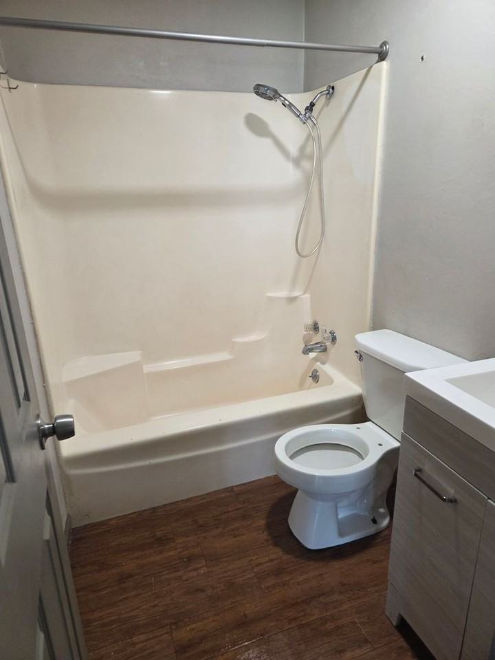 817 817 Hairston - Graneronett Main St., LLC ##Llc - Photo 5 of 9
