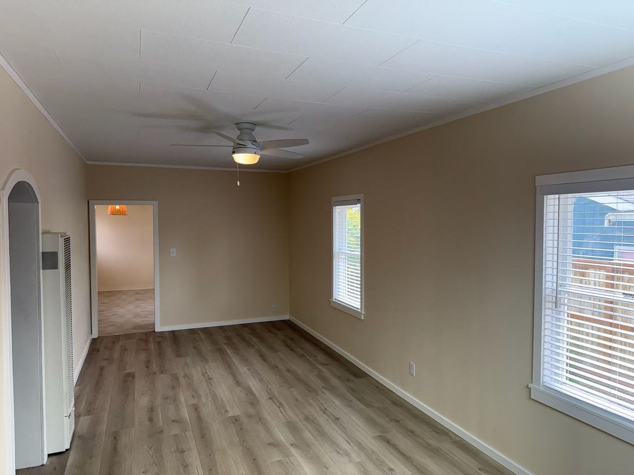 3325 F St - Photo 6 of 27