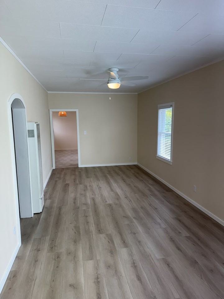 3325 F St - Photo 2 of 25
