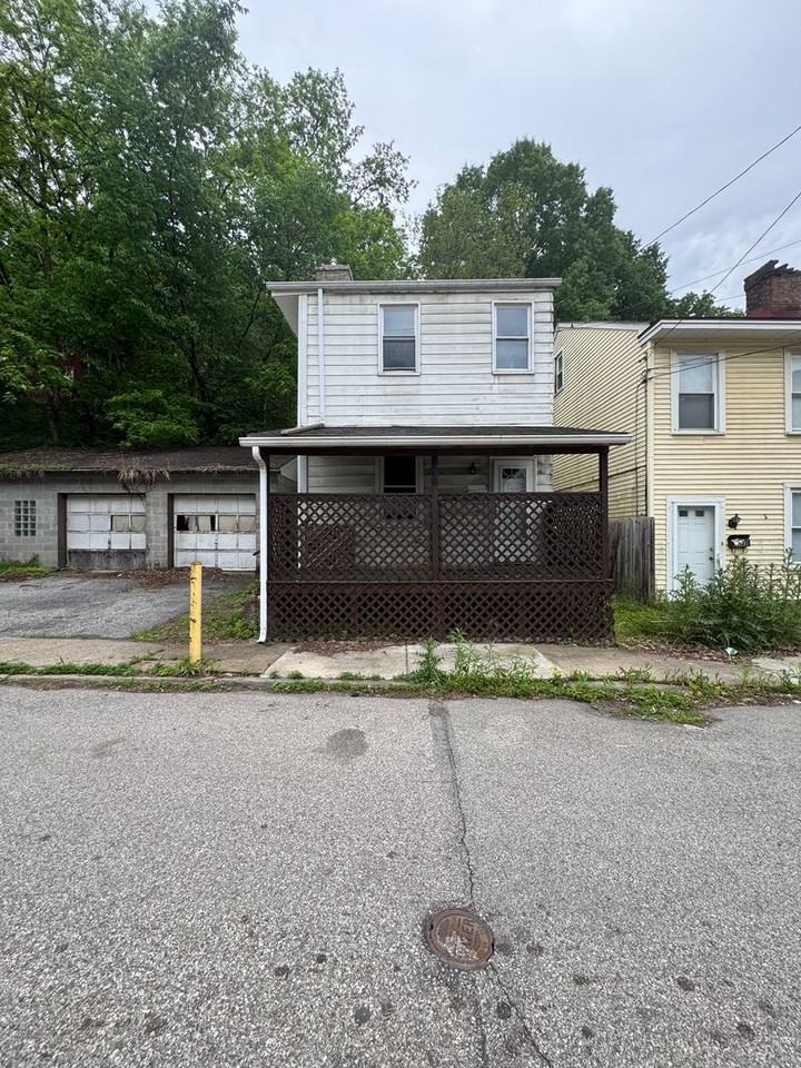 3150 Lecky Ave - Photo 2 of 25