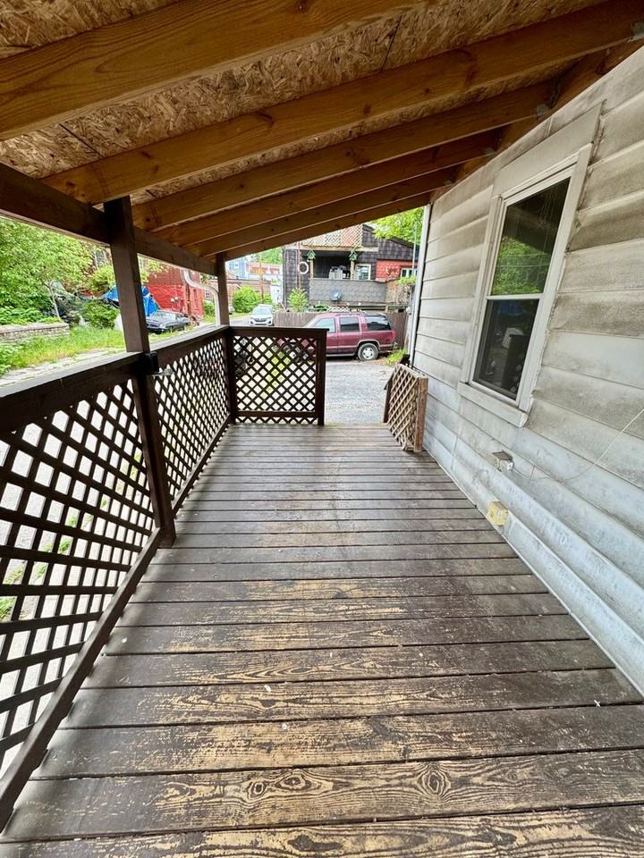 3150 Lecky Ave - Photo 3 of 25