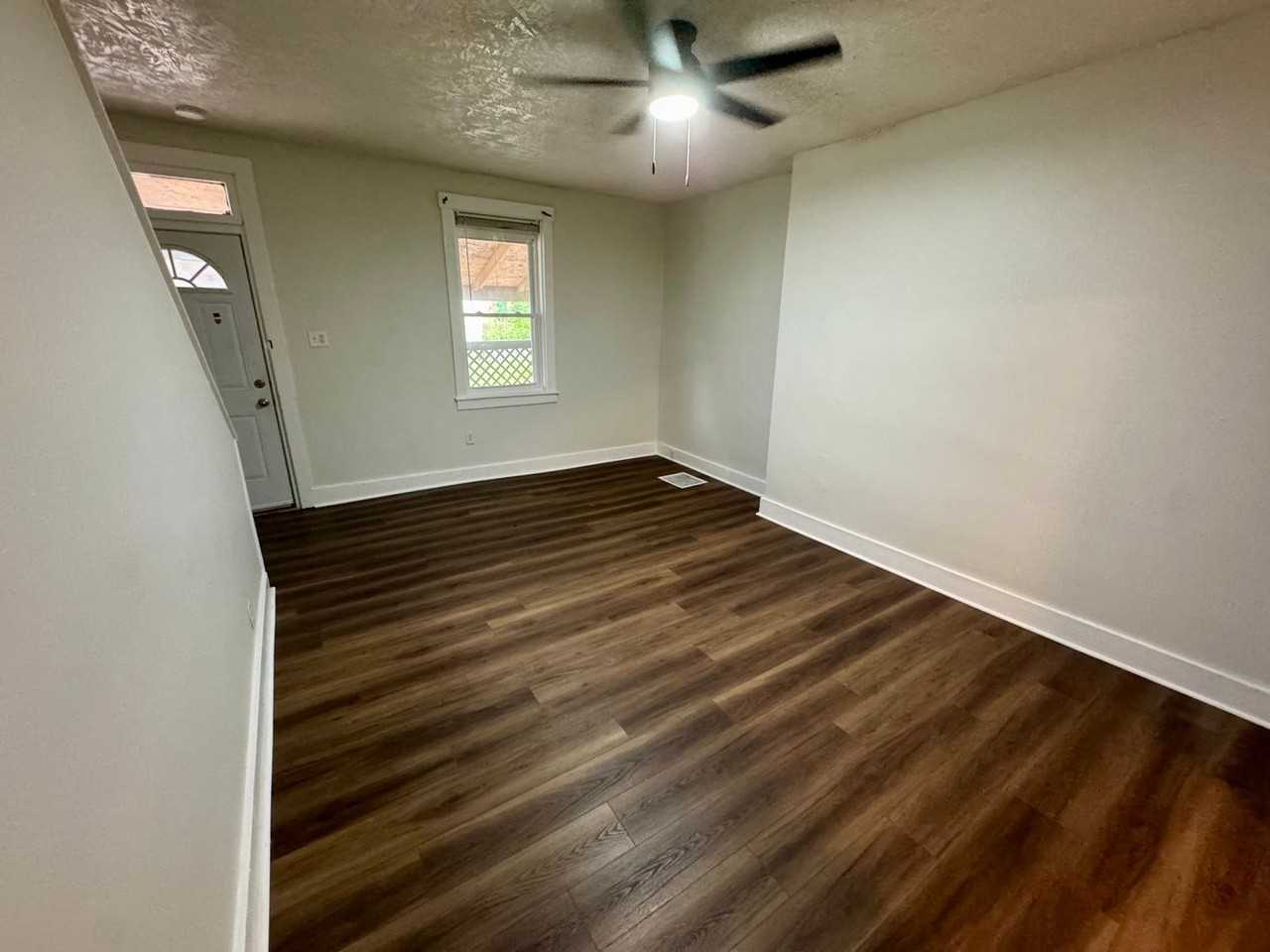 3150 Lecky Ave - Photo 6 of 25