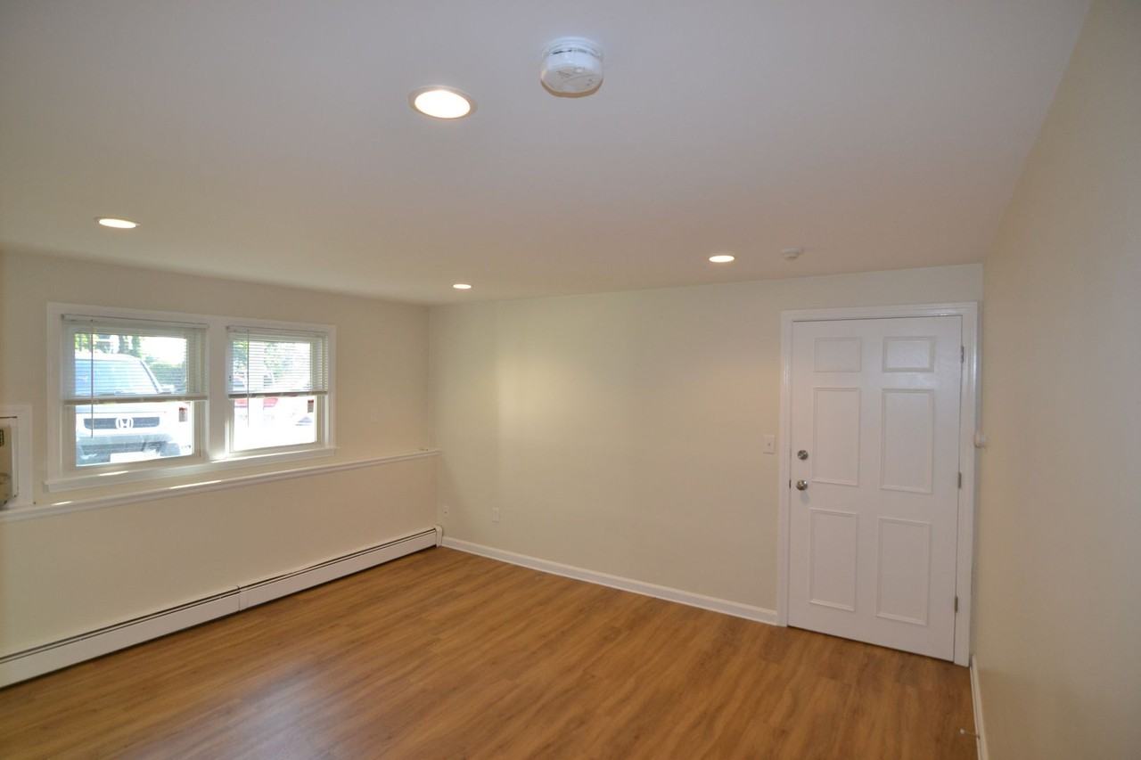 Merrimac Street Apartments - Photo 4 of 7