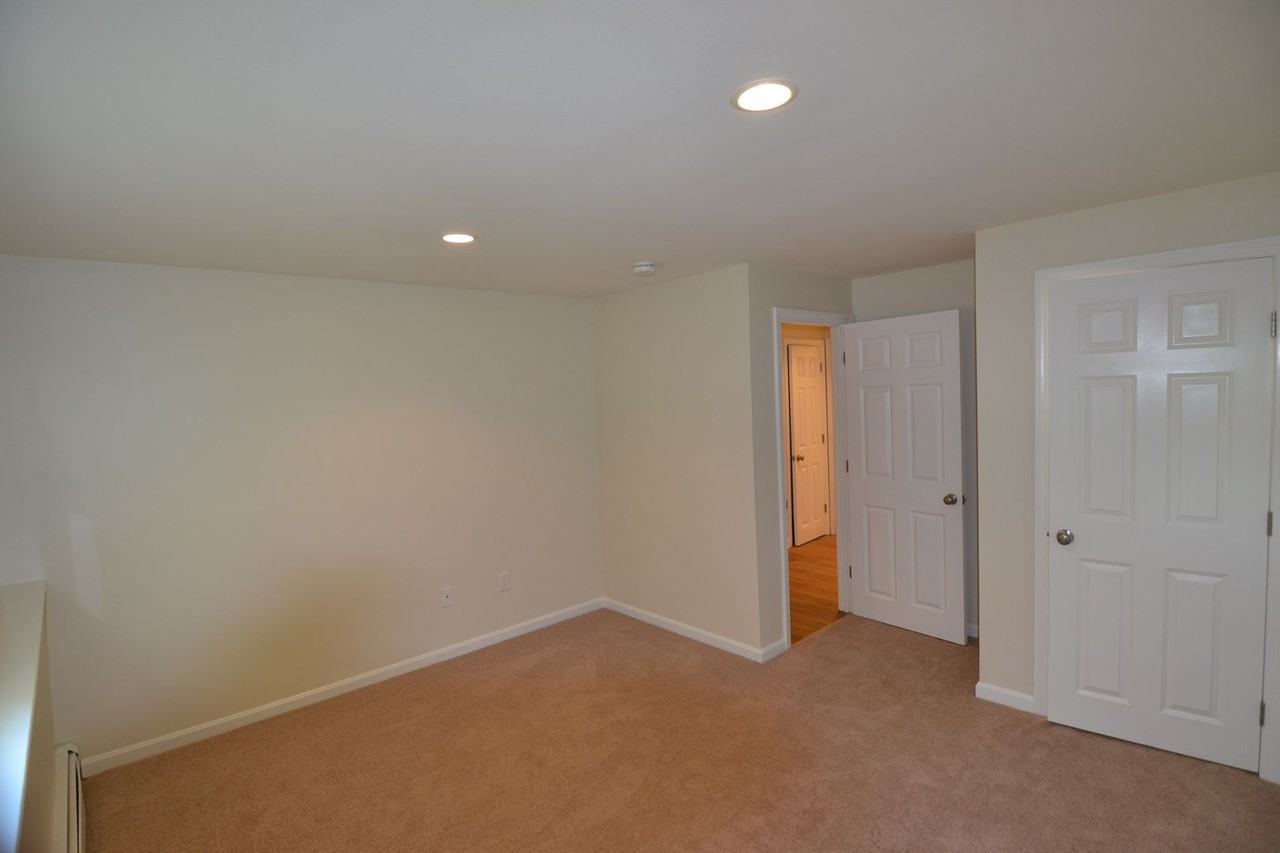 Merrimac Street Apartments - Photo 6 of 7