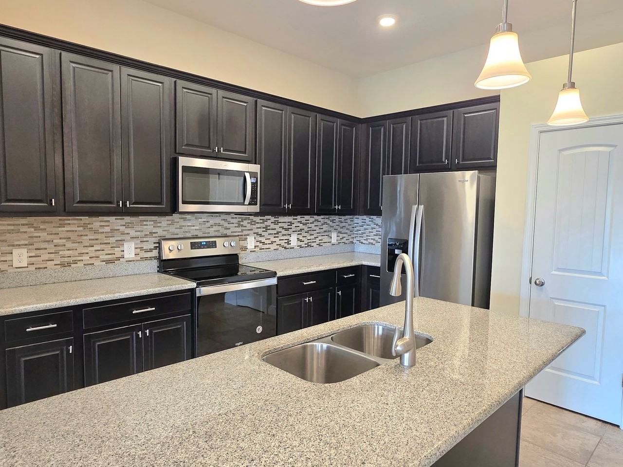 5625 Shooting Star Ct - Photo 6 of 18
