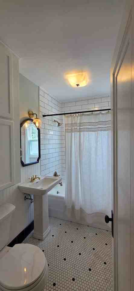 109 W 4th Ave - Photo 6 of 22
