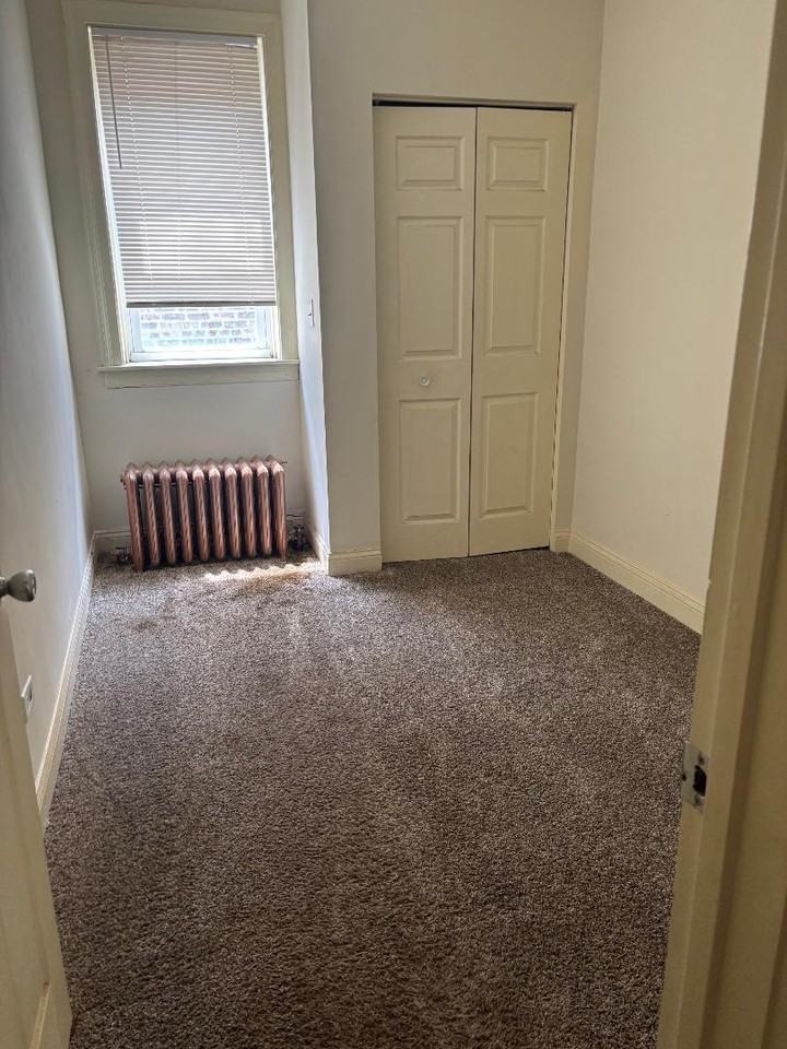 1801 S Lombard Ave ##1 - Photo 4 of 6