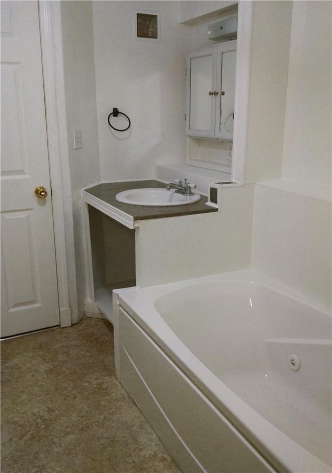 409 E Coatsville Ave - Photo 7 of 11