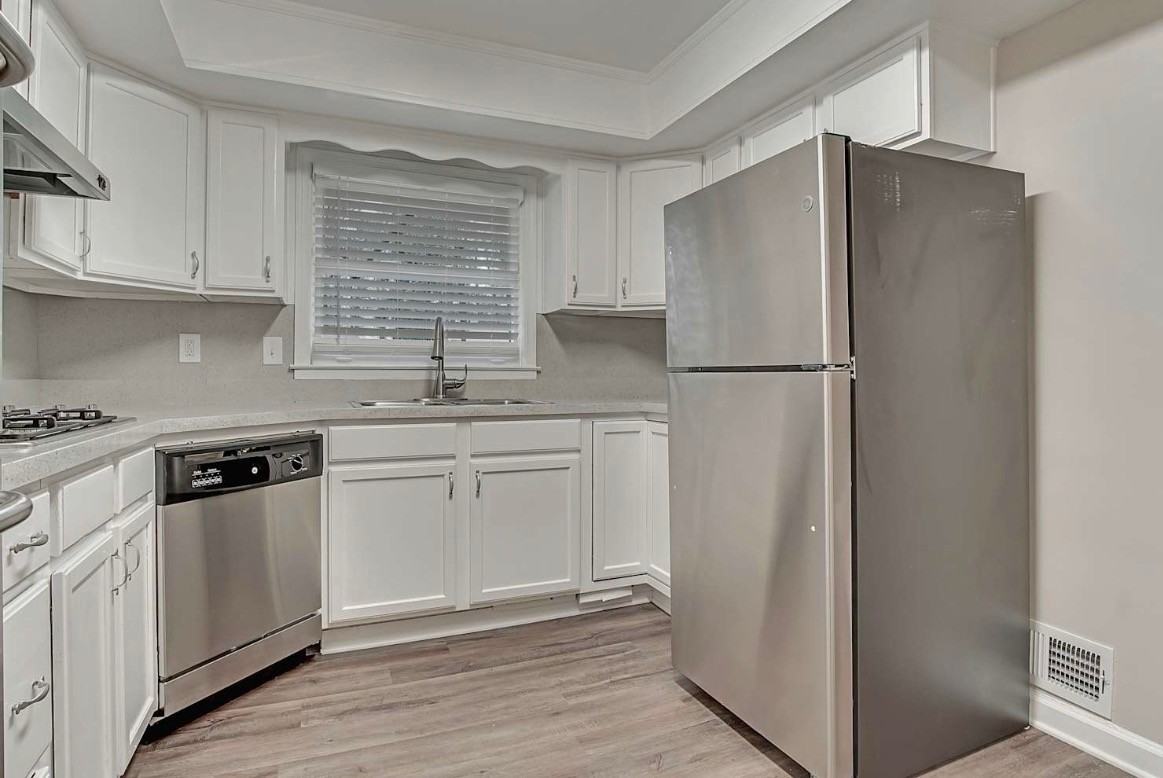 1932 Rosewood Road #7 - Photo 4 of 9