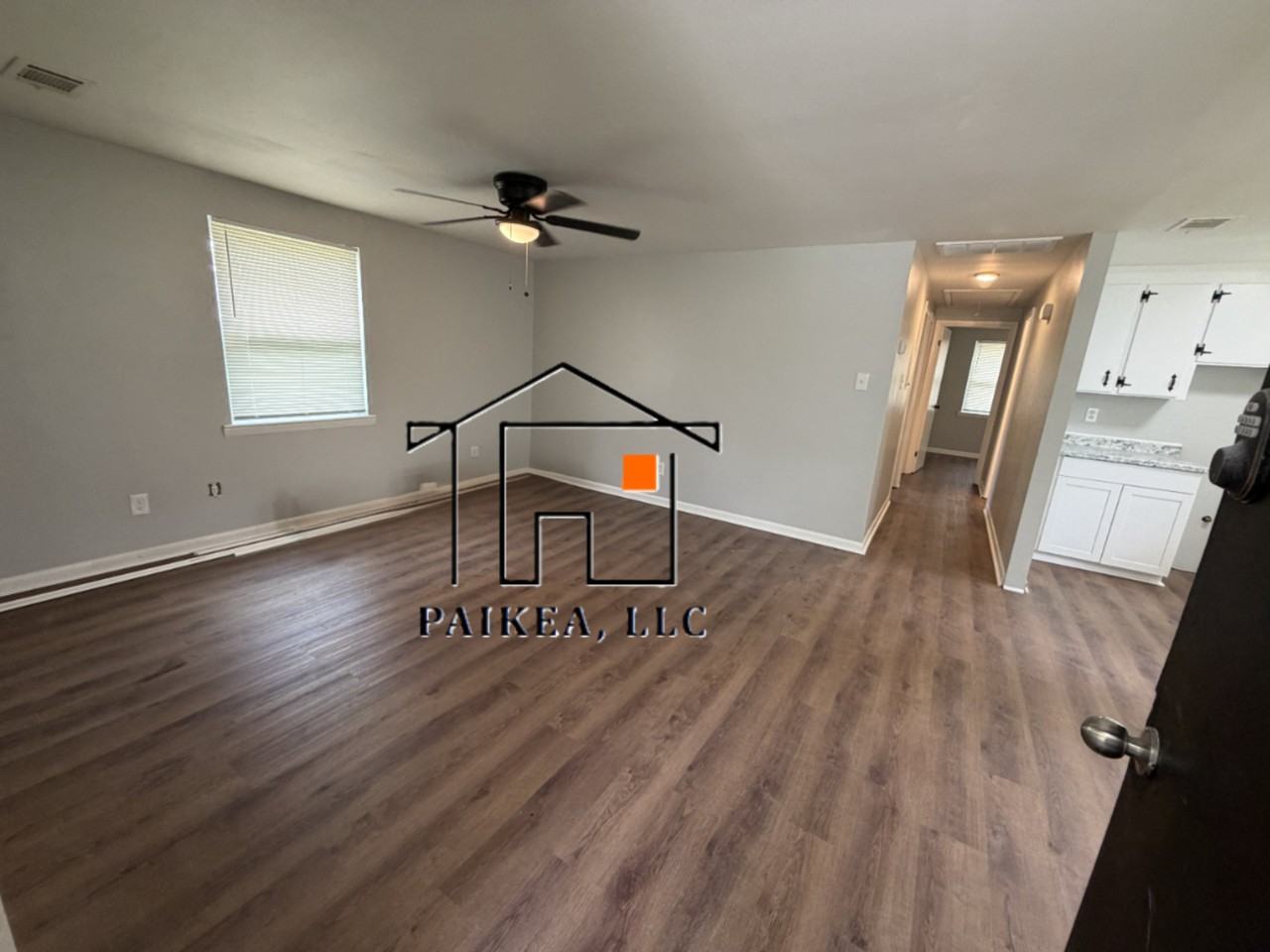 18 Helmken St #1 - Photo 4 of 14