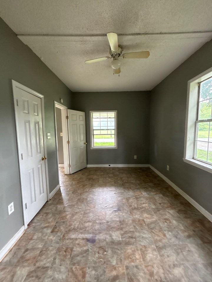 102 Tuxedo Dr #A - Photo 2 of 7