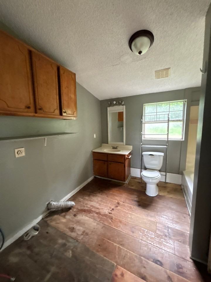 102 Tuxedo Dr #A - Photo 6 of 7