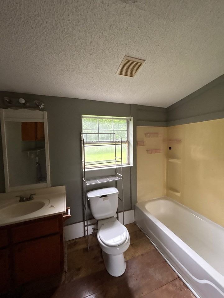 102 Tuxedo Dr #A - Photo 7 of 7