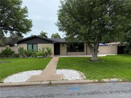 featured image of 1101 Kerria Ave