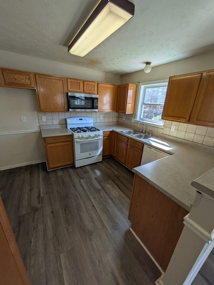 375 Searchlight Dr #375 - Photo 5 of 26