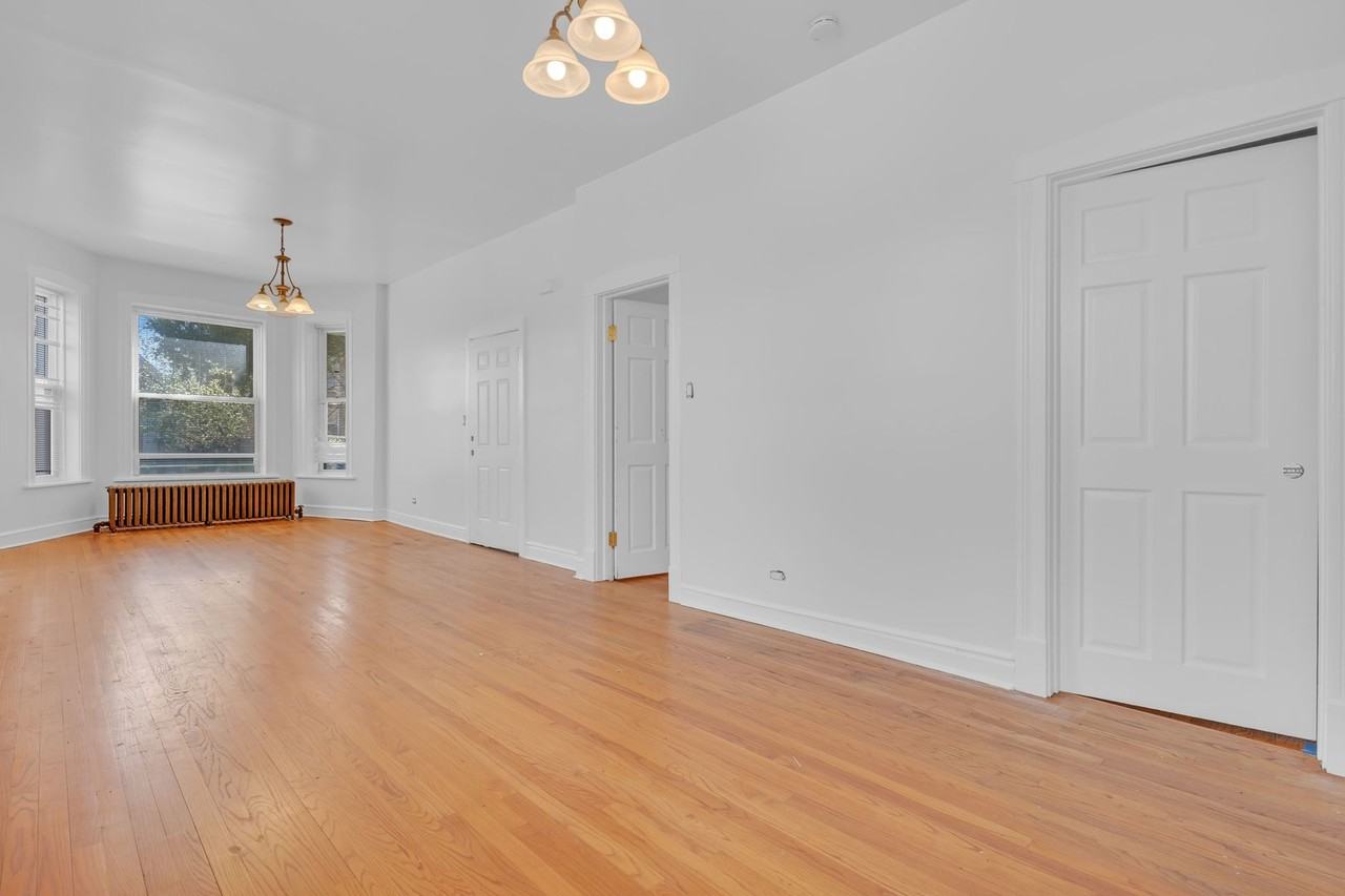 856 N Lawndale Ave Unit 1 - Photo 6 of 22