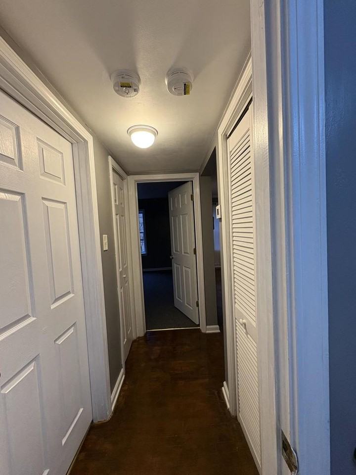 14716 Dorchester Ave - Photo 6 of 10