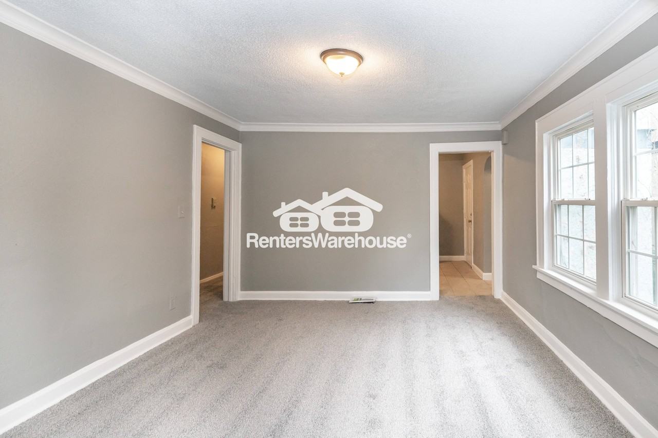 4228 Virginia Ave Apt 1 - Photo 4 of 25